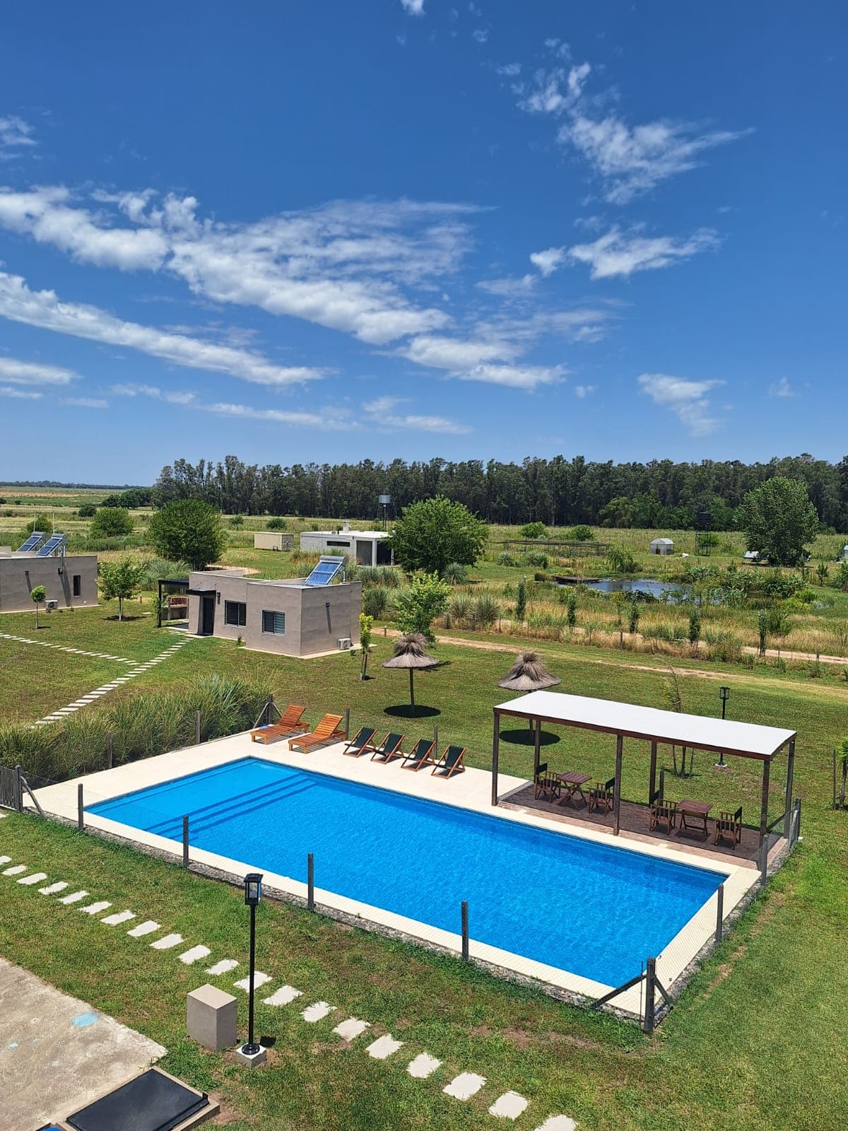 Raíces, Casas de Campo